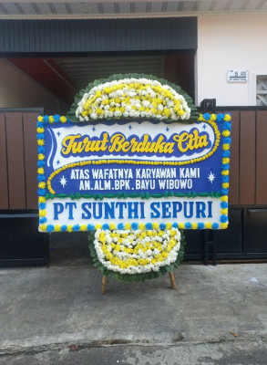 Papan Bunga Duka di Loa Janan